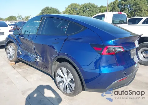 2022 Tesla Model Y Long Range Dual Motor All-Wheel Drive z USA, uszkodzony, nr VIN 7SAYGDEE9NA004485